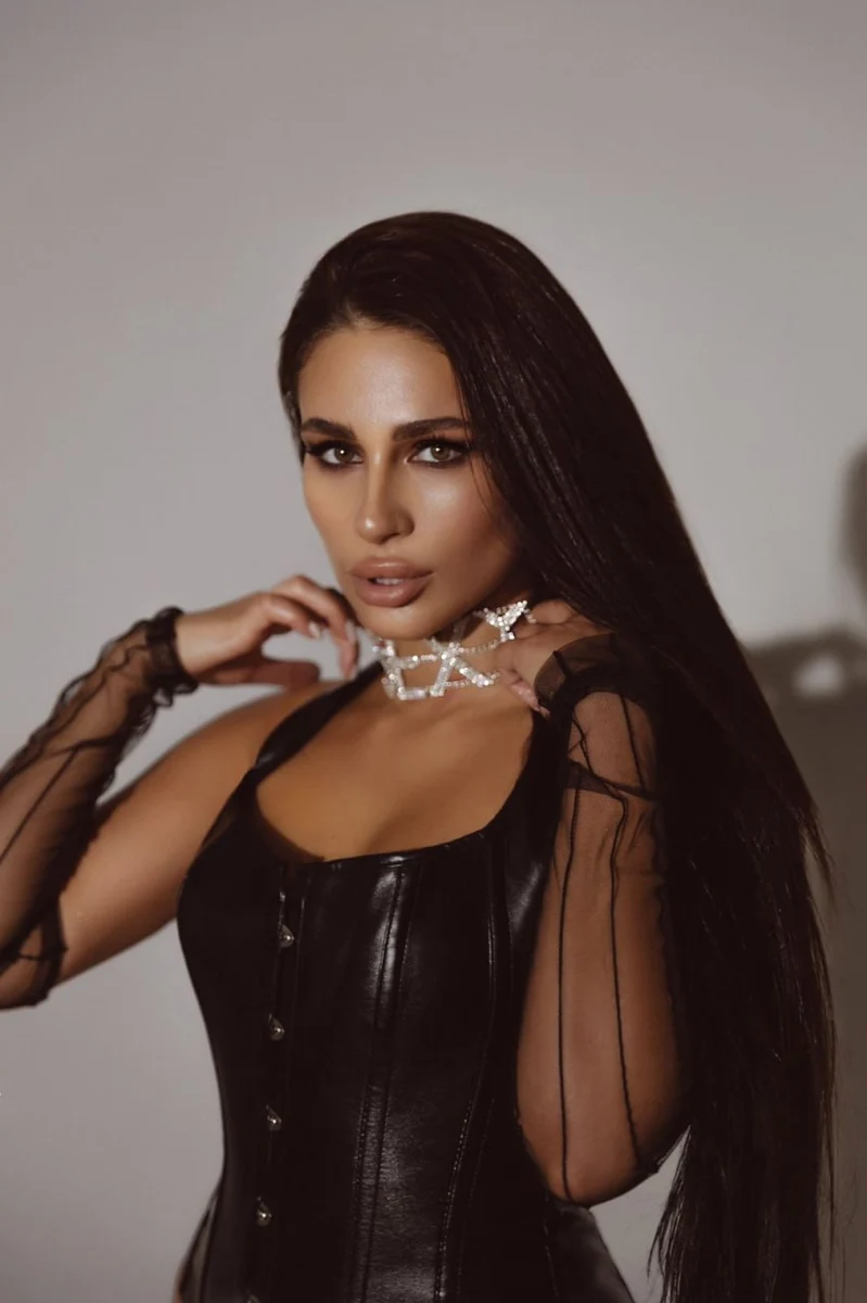 Afina escort in Rome