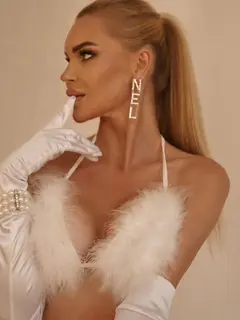 Agata escort in Milan