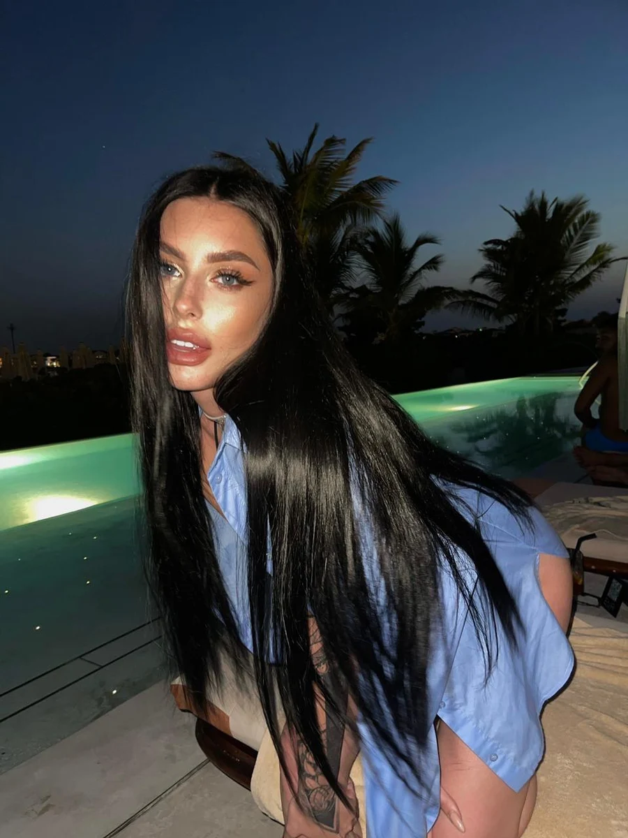 Aleks escort in Milan