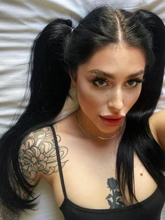 Aleks escort in Milan