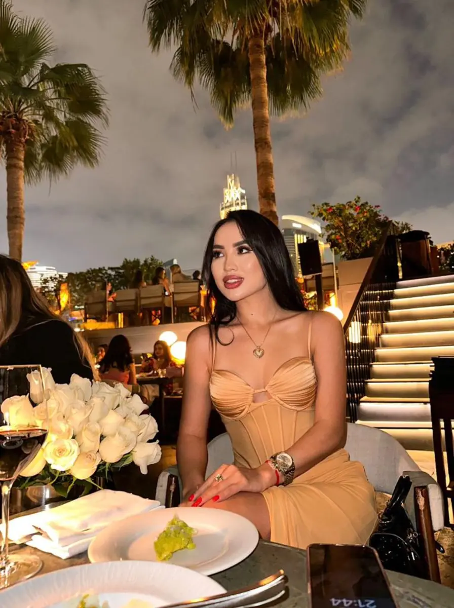 Alia escort in Milan