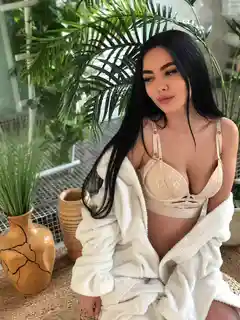 Alica escort in Rome