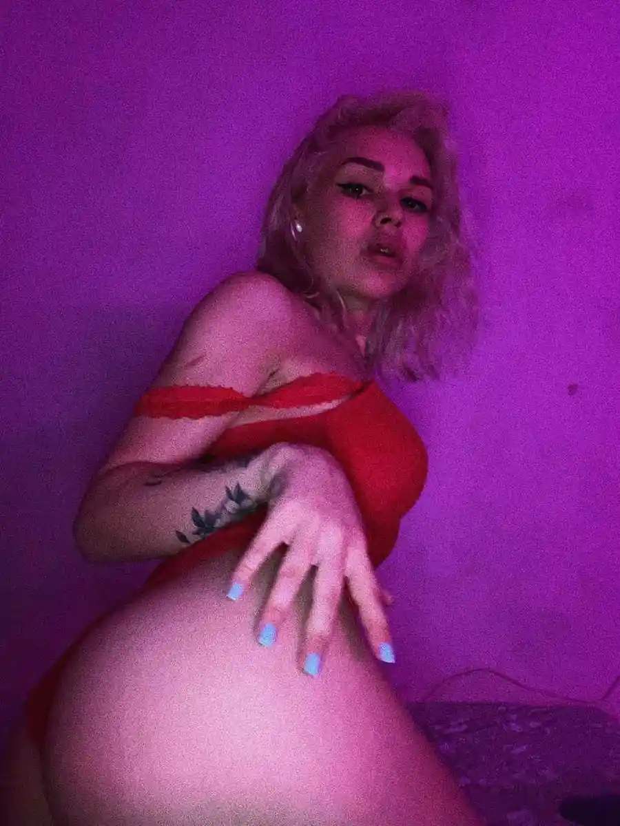 Alice escort in Rome