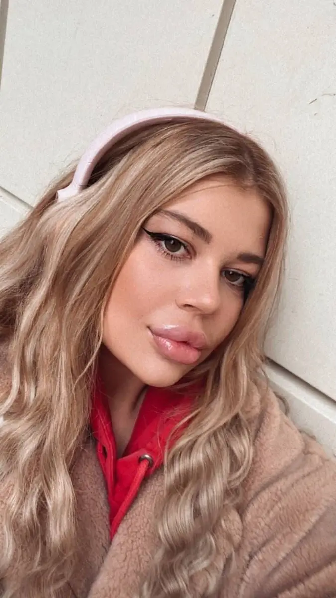 Alice escort in Rome
