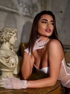 Alina escort in Rome
