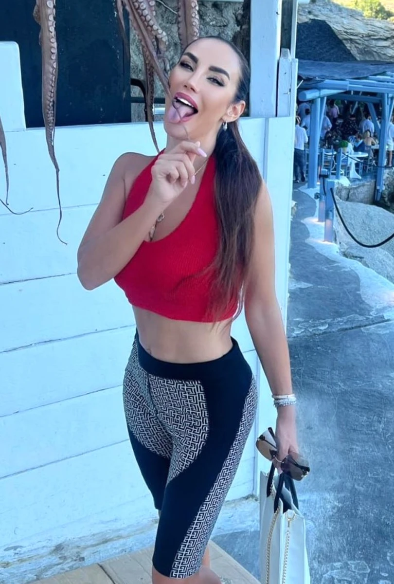 Alisa escort in Milan