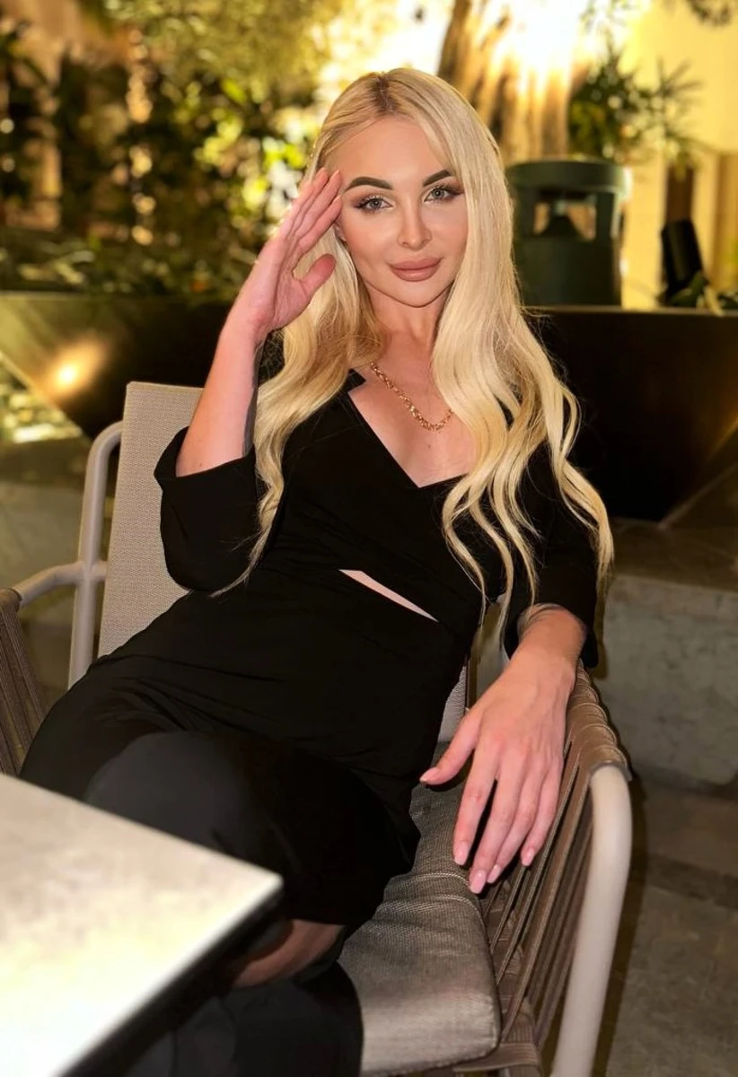 Alisa escort in Milan