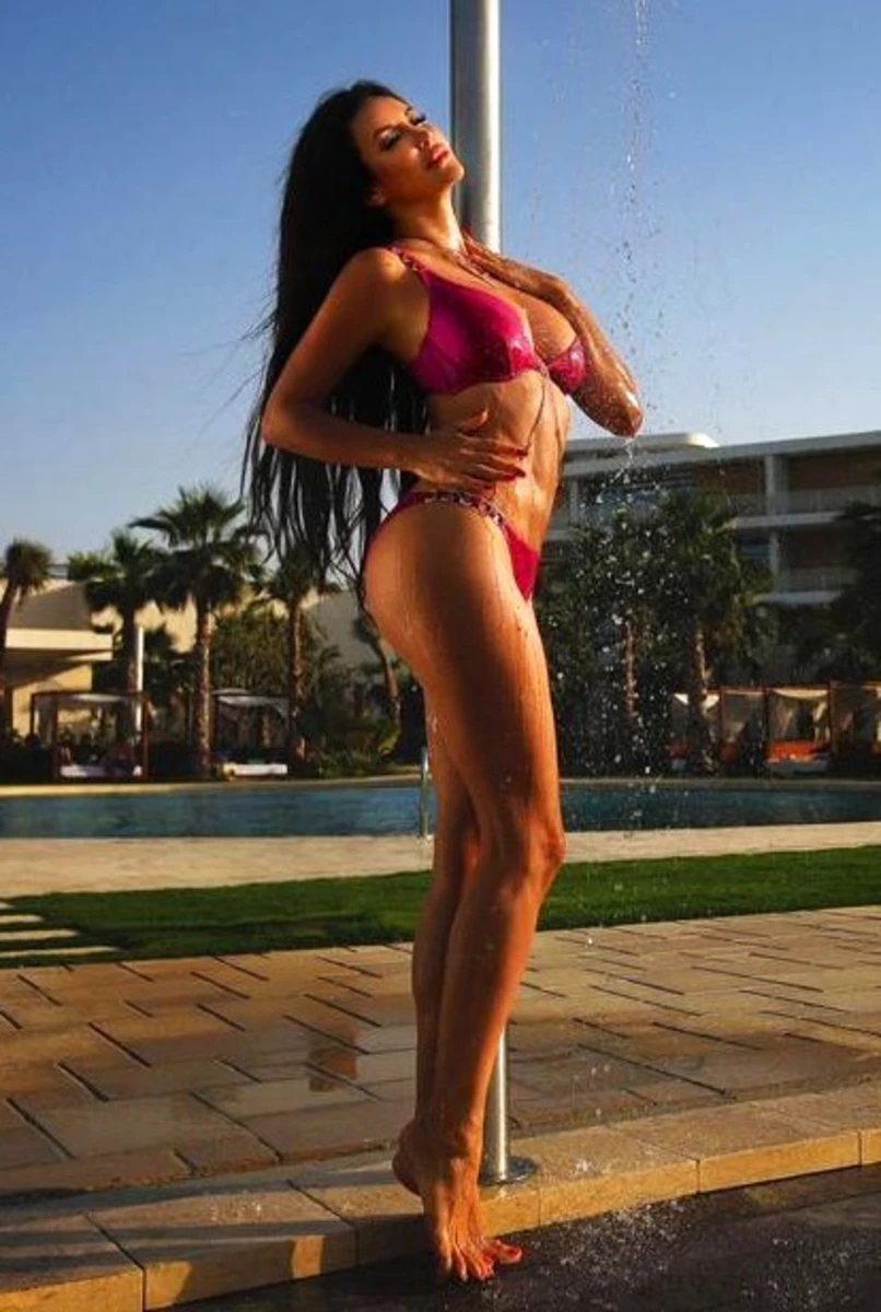 Alisa escort in Milan