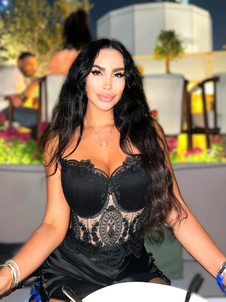 Alisa escort in Milan
