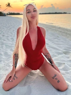Alisa escort in Milan