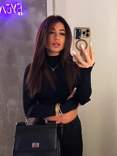 Alisa escort in Milan
