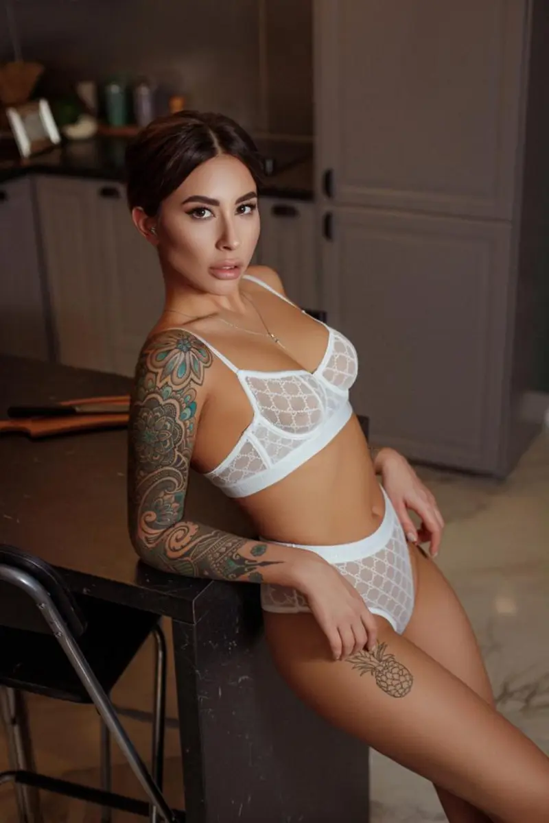 Alisha escort in Milan