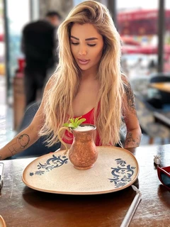 Angela escort in Milan