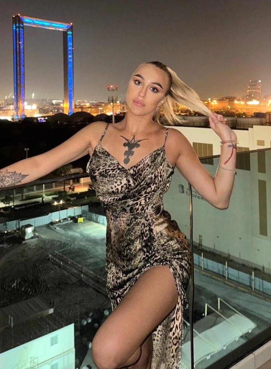 Annabelle escort in Milan