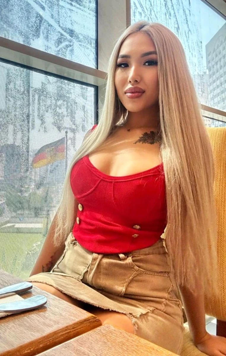 Anya escort in Milan