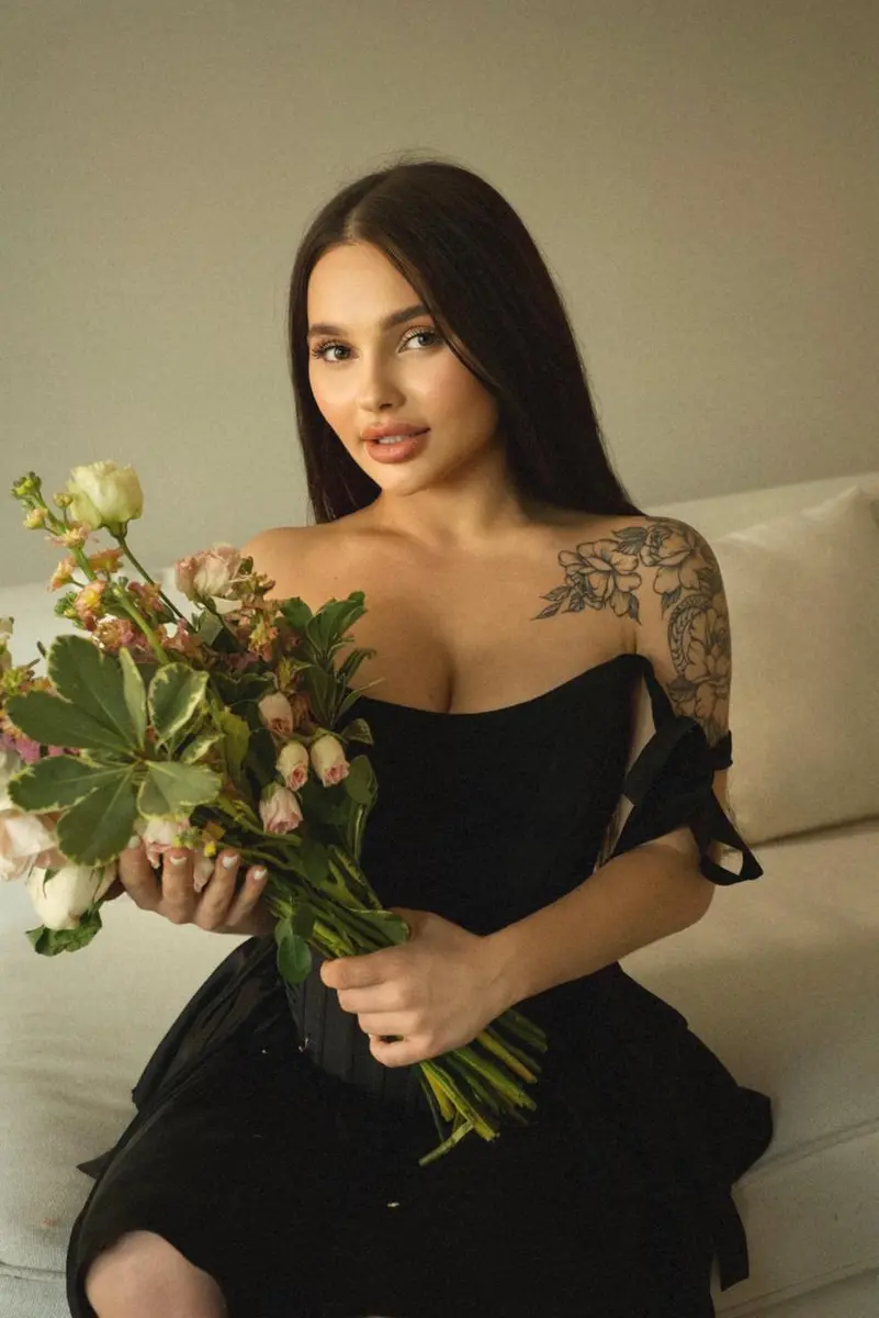 Anya escort in Milan