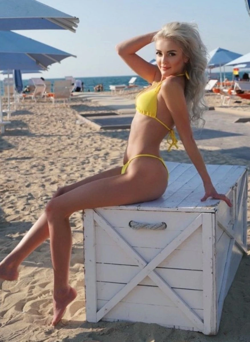 April escort in Milan