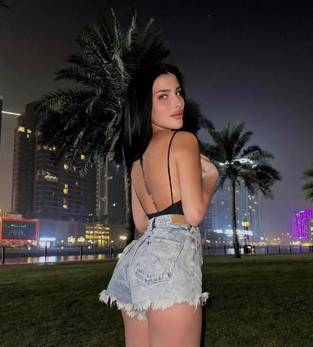 Arina escort in Rome