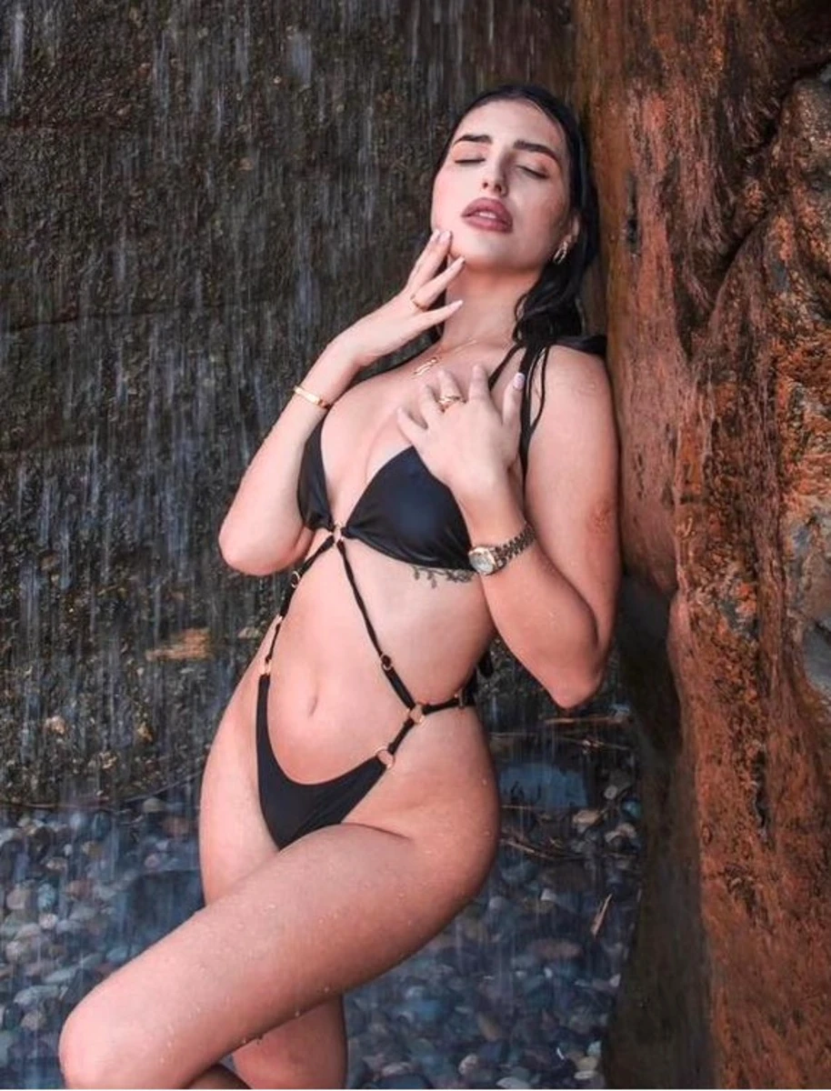 Arina escort in Rome