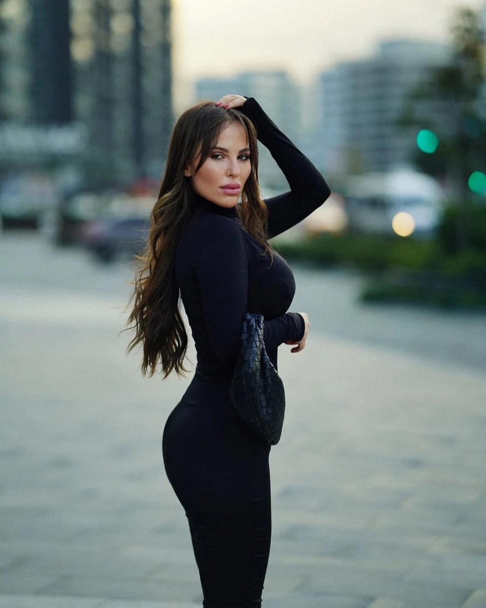 Ayla escort in Rome