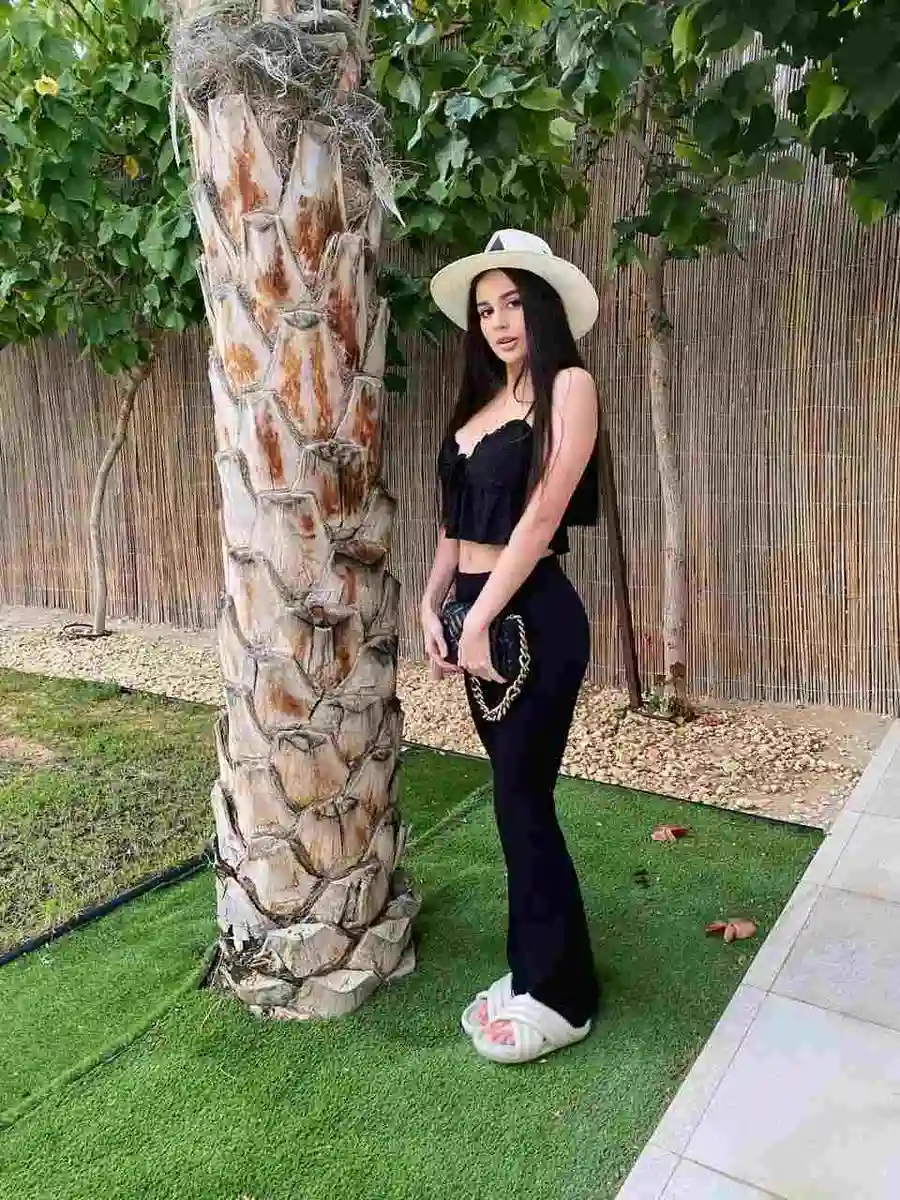 Christina escort in Rome