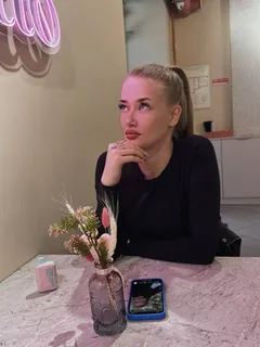 Dana escort in Rome