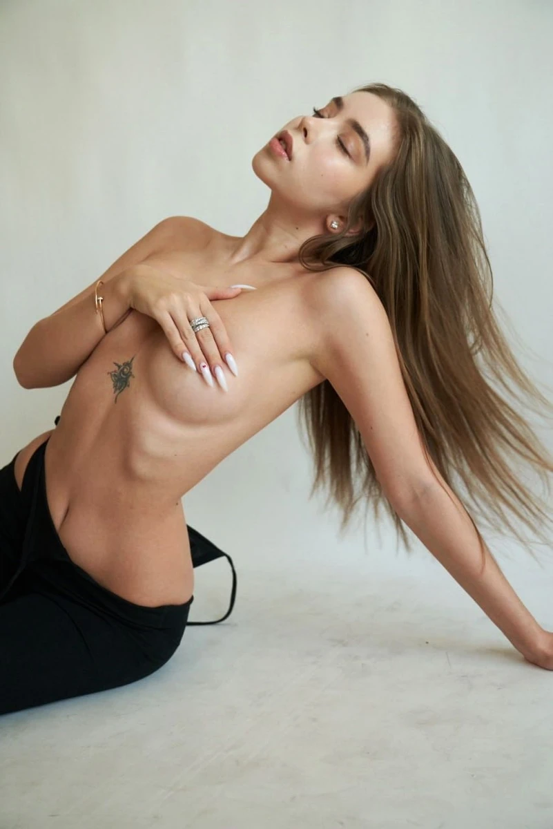 Daria escort in Milan