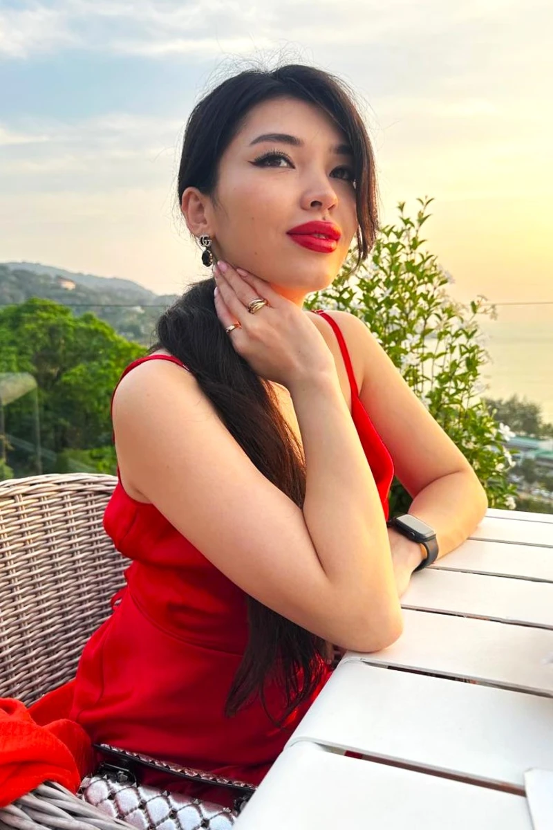 Dariya escort in Milan