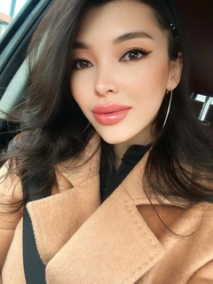 Dariya escort in Milan