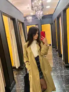 Disha escort in Rome