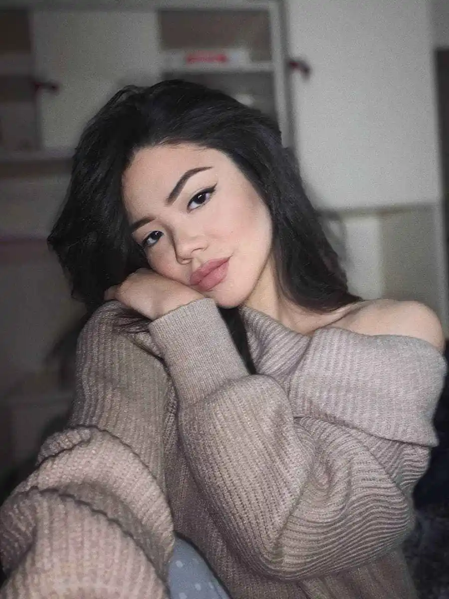 Elina escort in Rome