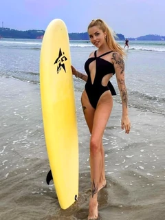Elly escort in Milan