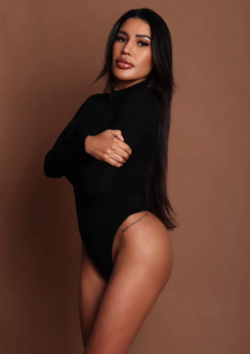 Gabriela escort in Milan
