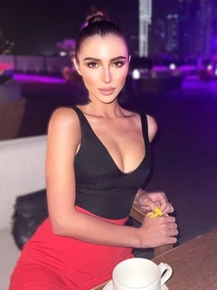 Gina escort in Milan