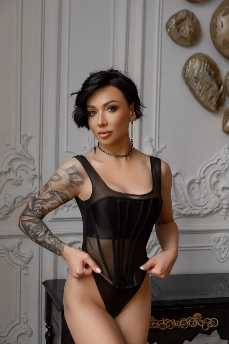 Gina  escort in Rome