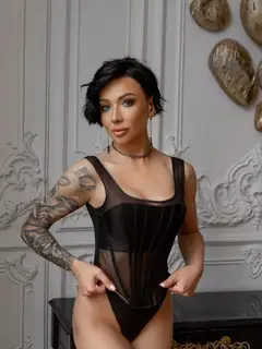 Gina  escort in Rome