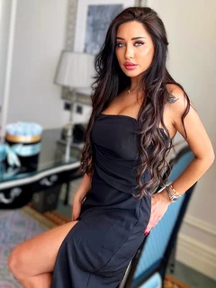 Gloria escort in Milan