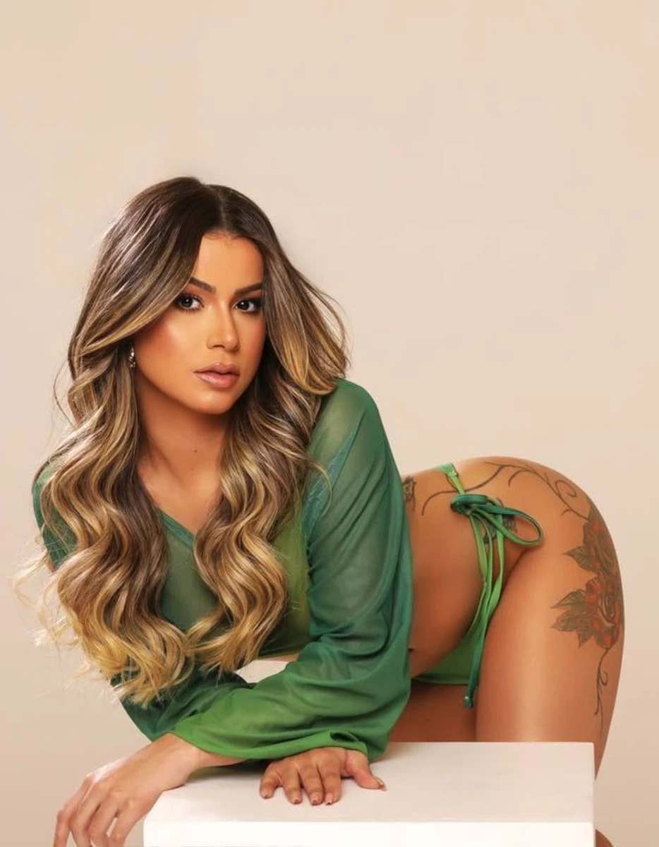 Hadassa escort in Milan