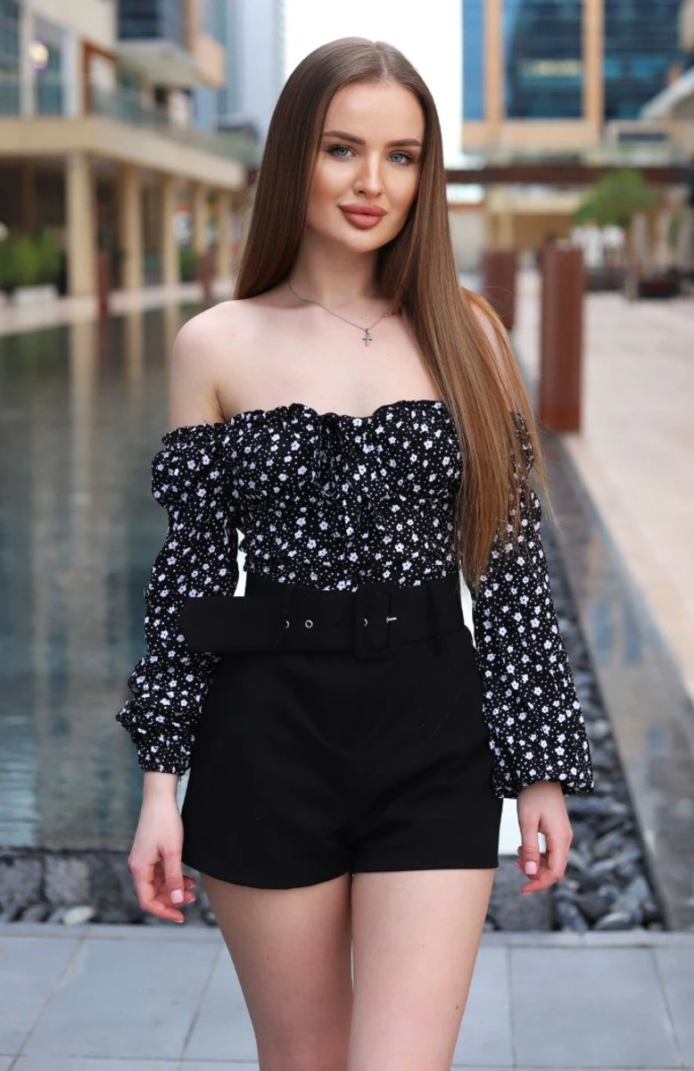 Hanna escort in Milan