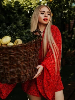 Inessa escort in Milan