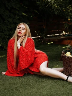 Inessa escort in Milan