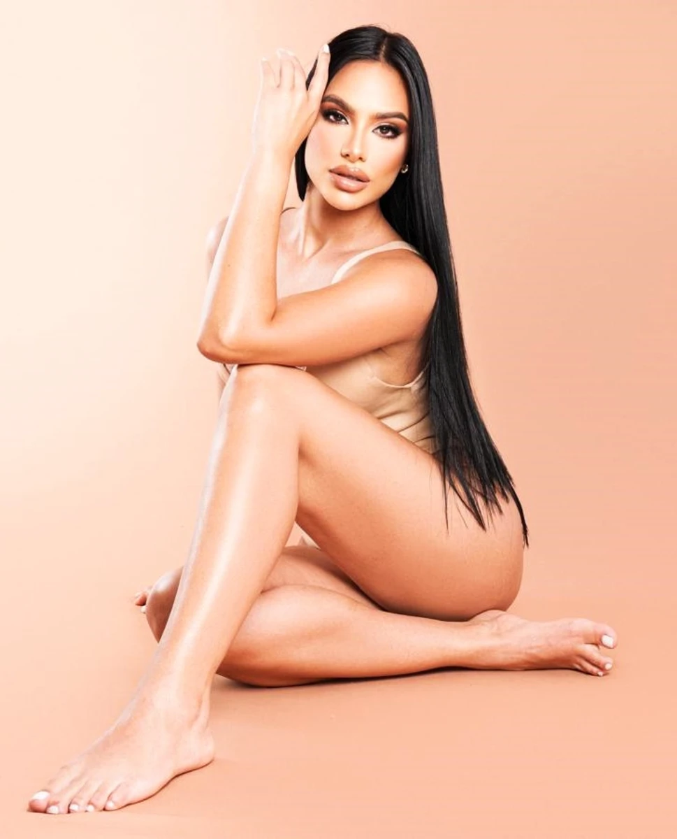 Jade escort in Milan