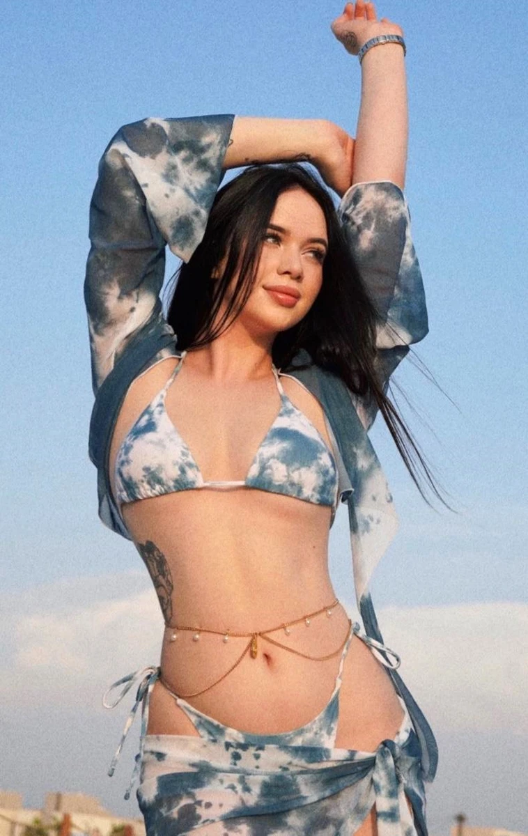  Julia escort in Milan