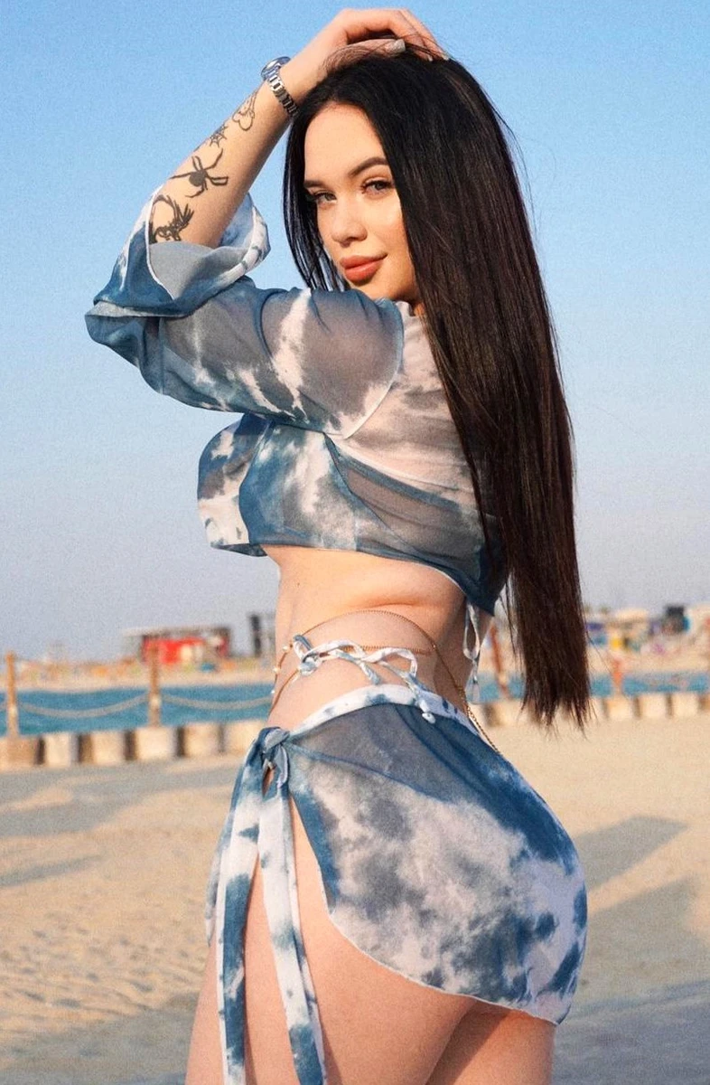  Julia escort in Milan