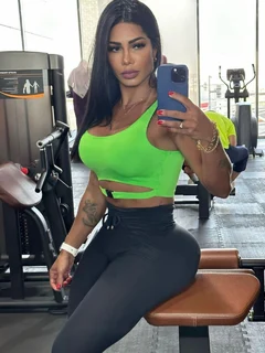 Julianne escort in Rome