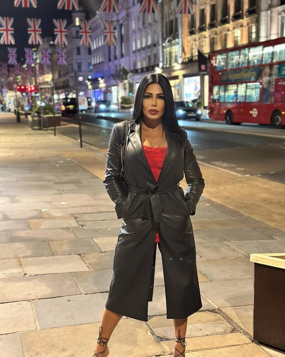 Julianne escort in Rome