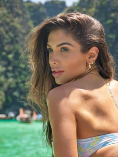 Julie escort in Milan