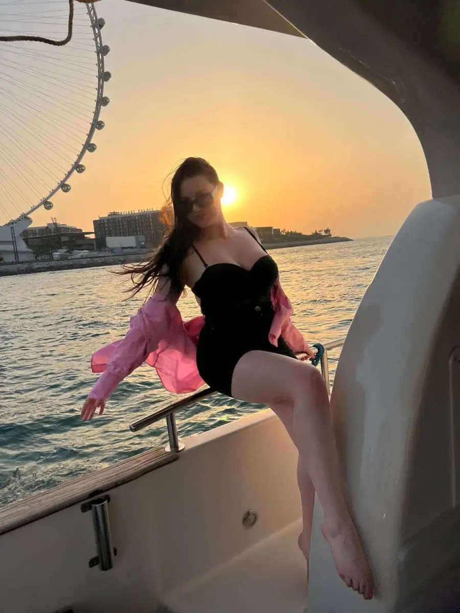 Kamila escort in Rome