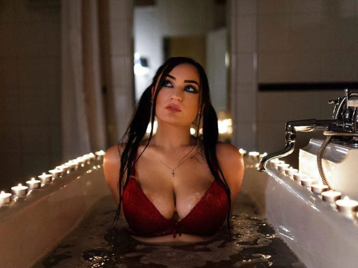 Karina escort in Rome