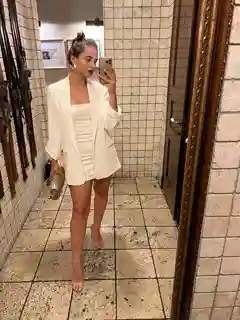 Karina escort in Rome